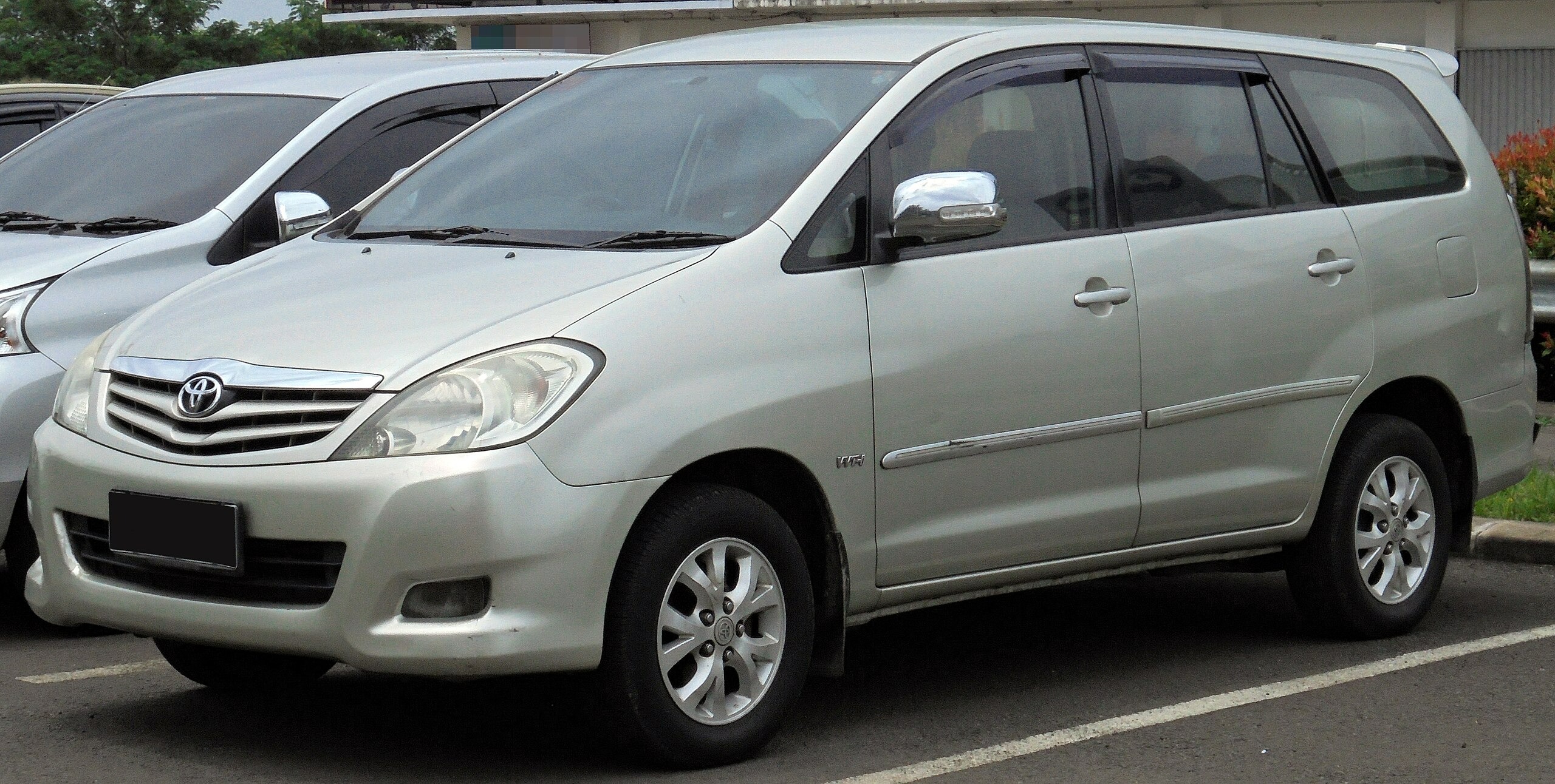 Toyota Innova